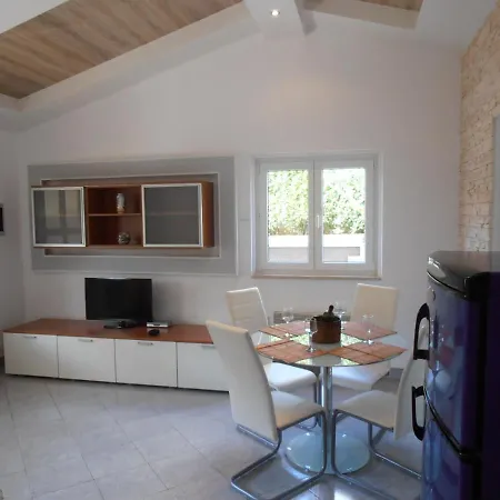 Holiday home Ines 1